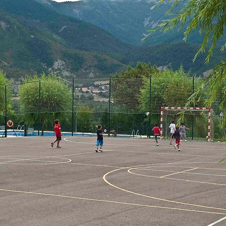 Sabiñánigo Camping Valle De Tena מראה חיצוני תמונה