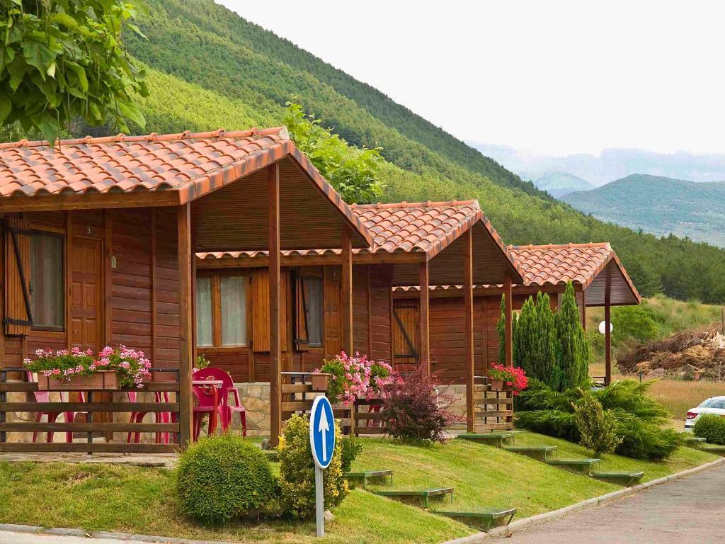 Sabiñánigo Camping Valle De Tena חדר תמונה