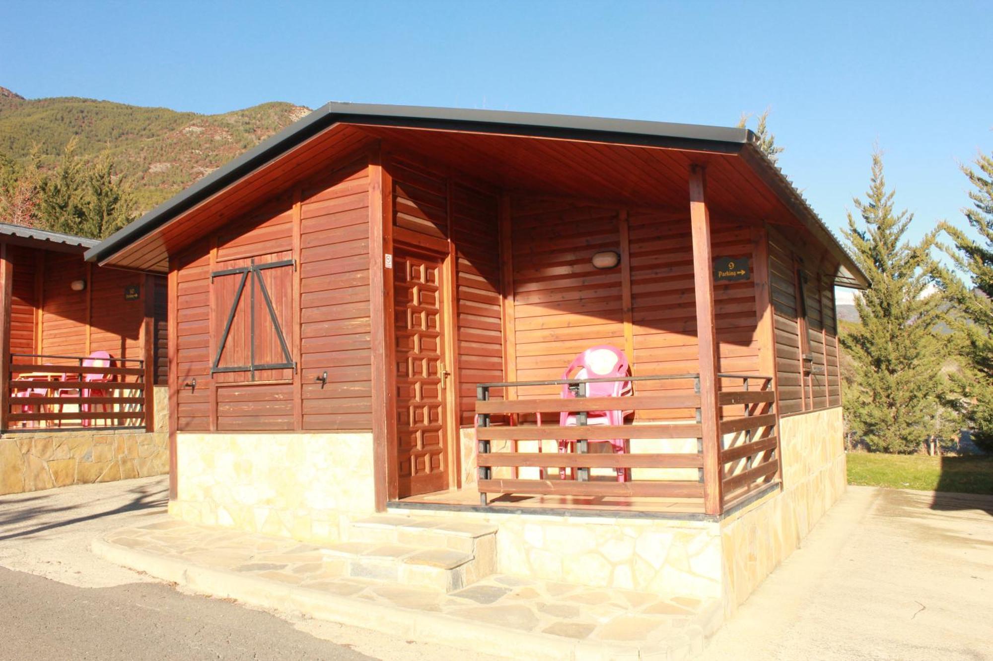 Sabiñánigo Camping Valle De Tena מראה חיצוני תמונה