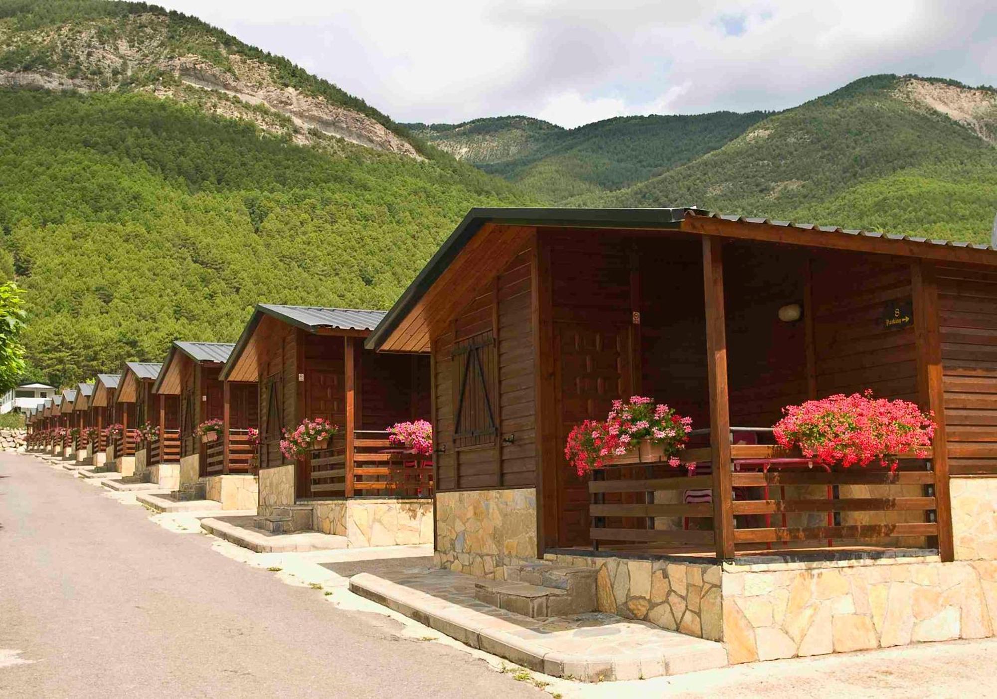 Sabiñánigo Camping Valle De Tena מראה חיצוני תמונה